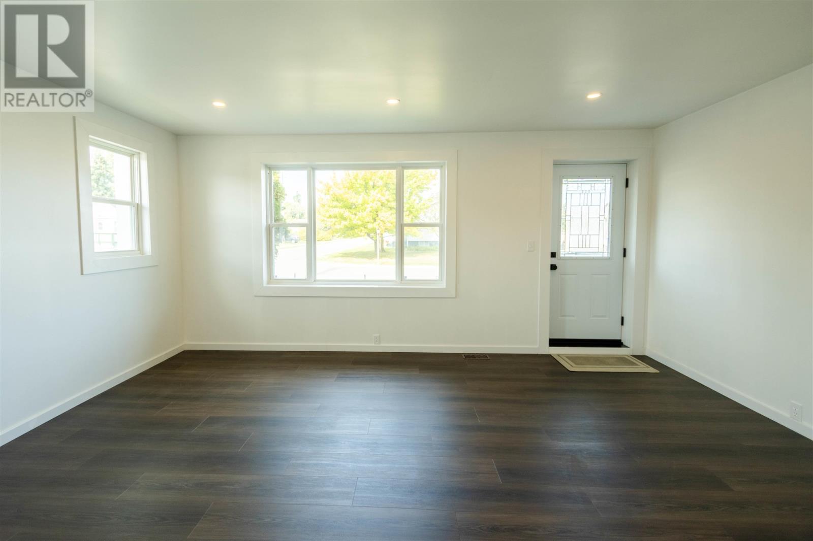 13 Stevens ST - Image 22