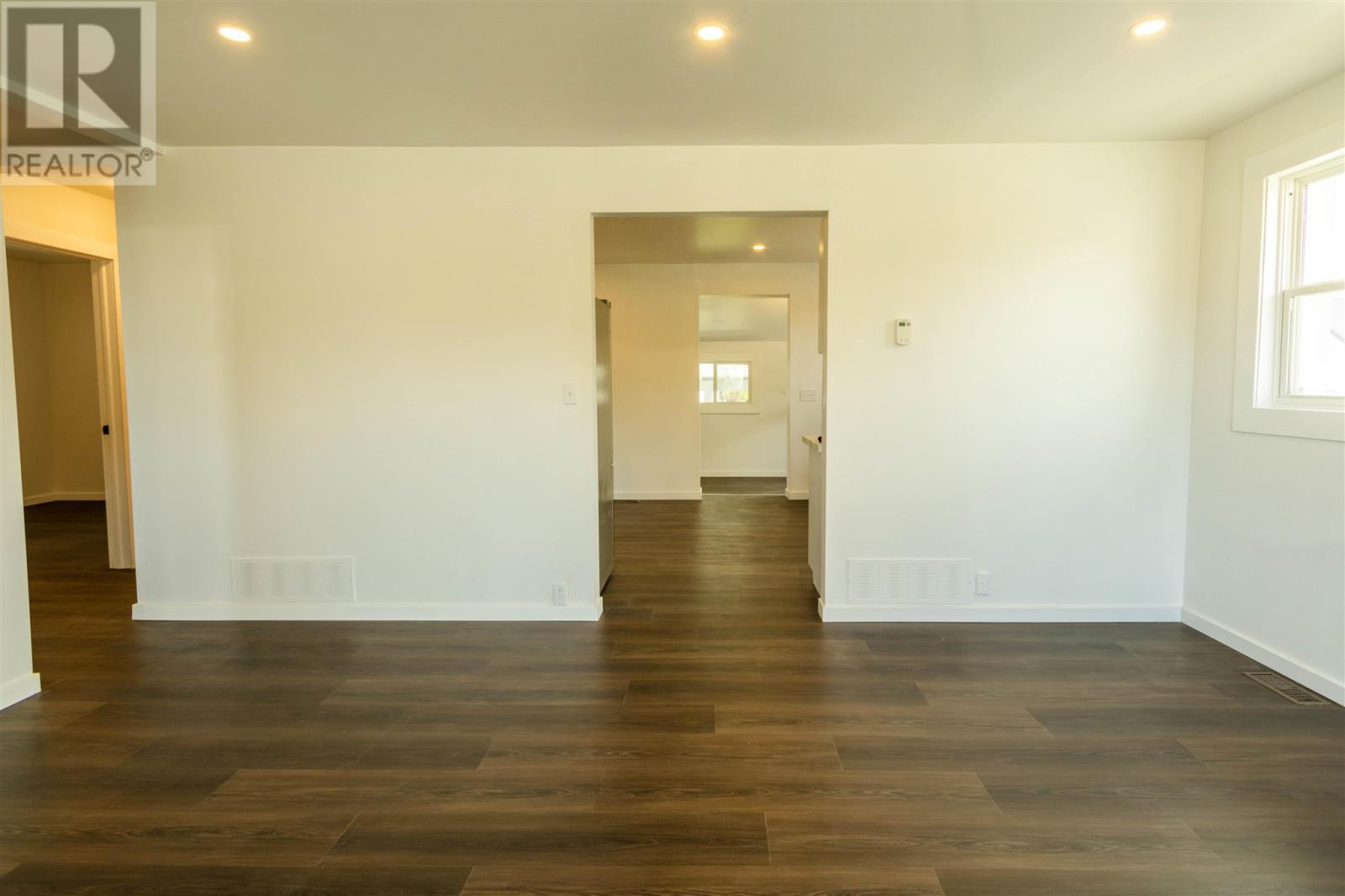 13 Stevens ST - 26