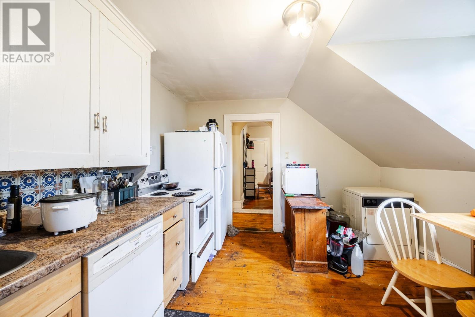 151 Albert ST E - Image 23