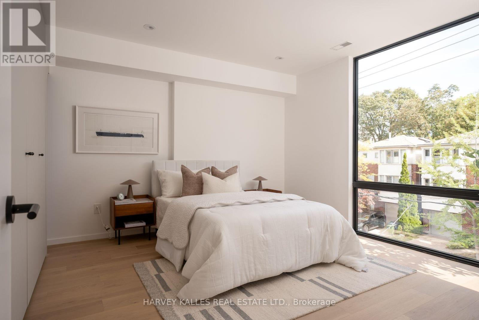 530 Duplex Avenue, Toronto, ON photo 13