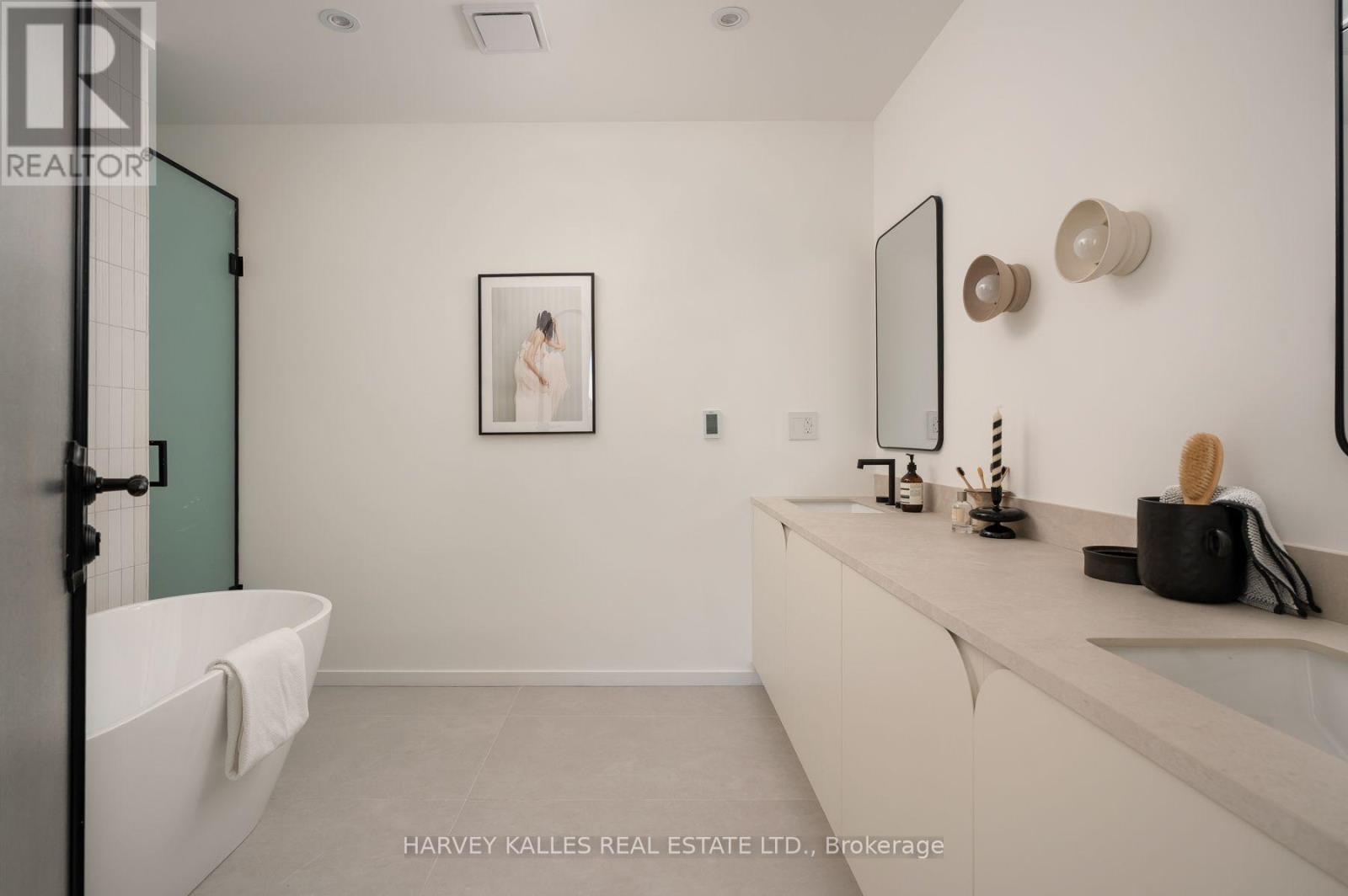 530 Duplex Avenue, Toronto, ON photo 14