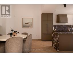 530 Duplex Avenue, Toronto, ON M4R1E6 Photo 7