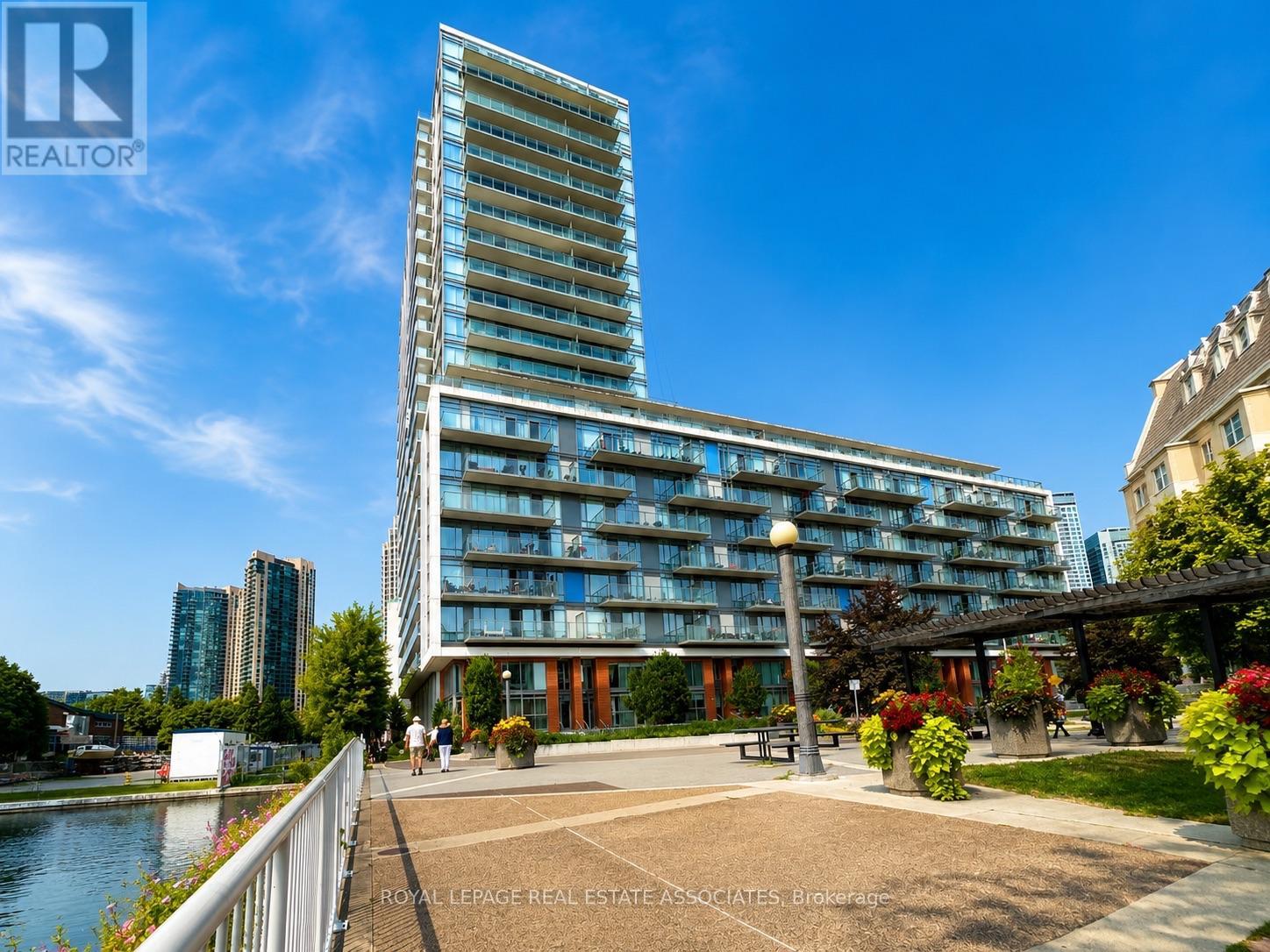 Photo of 1002 - 90 STADIUM ROAD