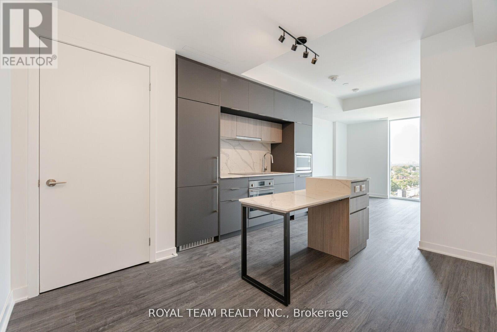 #1107 185 ALBERTA AVENUE - 6