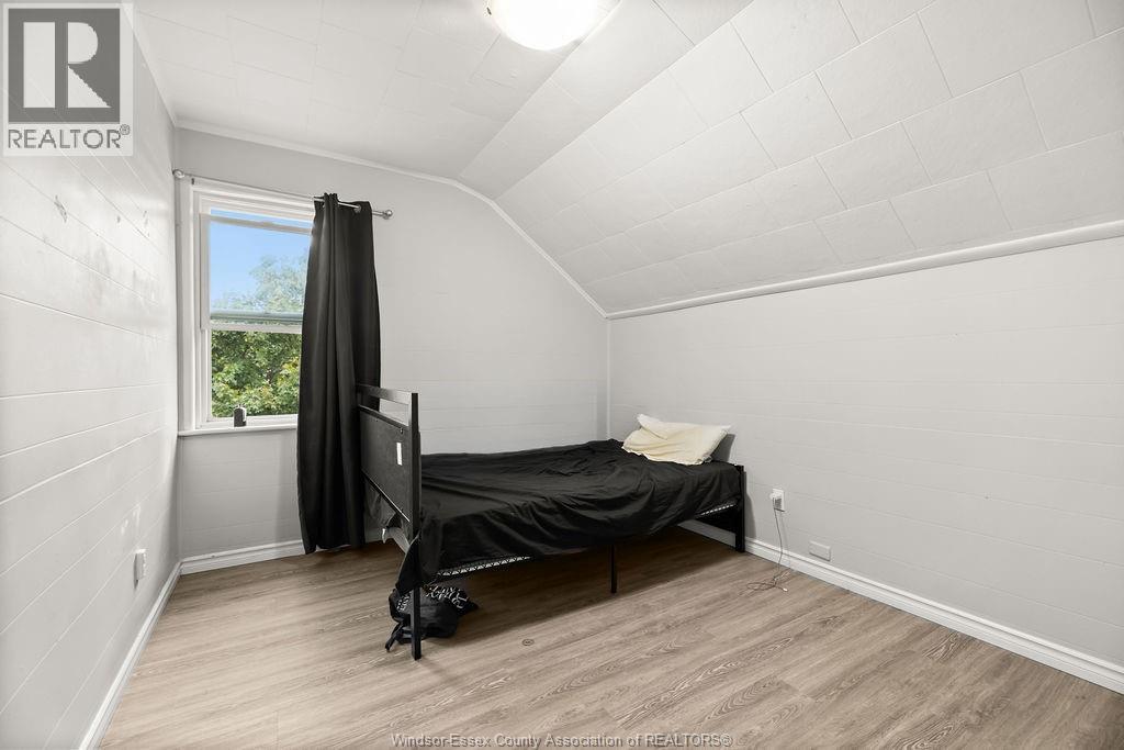 1537 HOWARD - 14