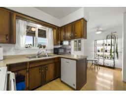 Foyer - 6486 Fern Street, Sardis South, Chilliwack, BC V2R1T6 Photo 9