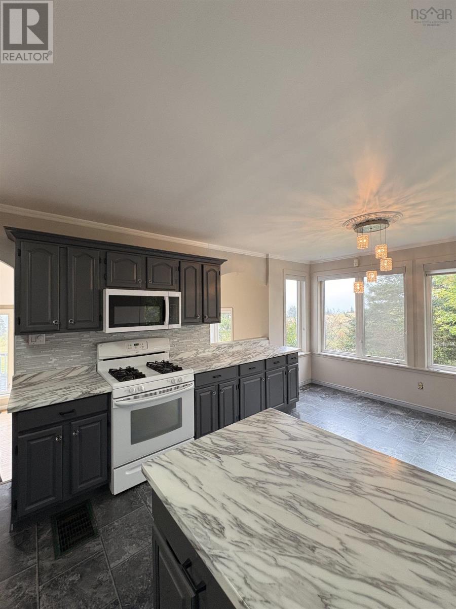 8005 Highway 209 - Image 10