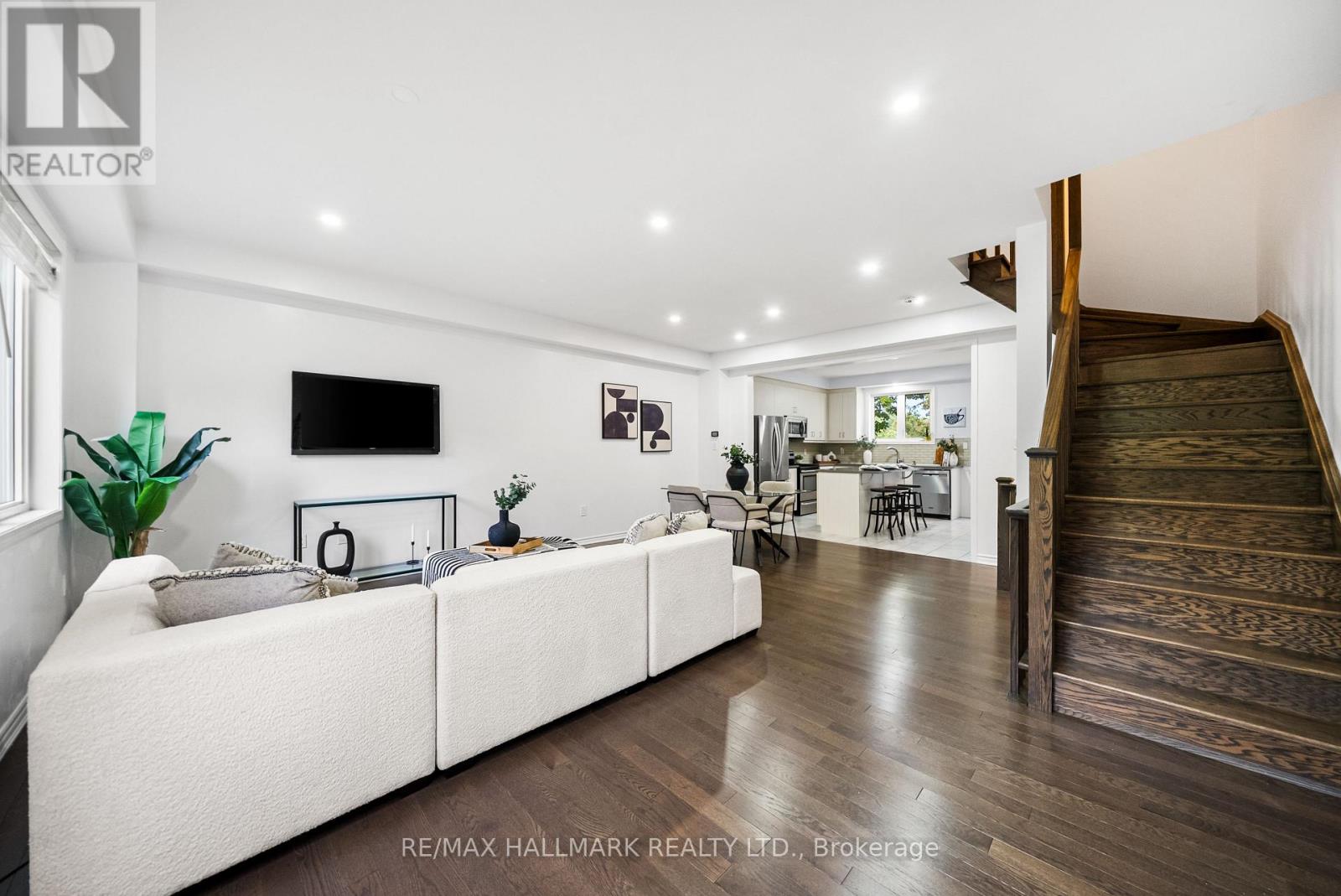 56 Heron Park Place, Toronto, ON photo 10