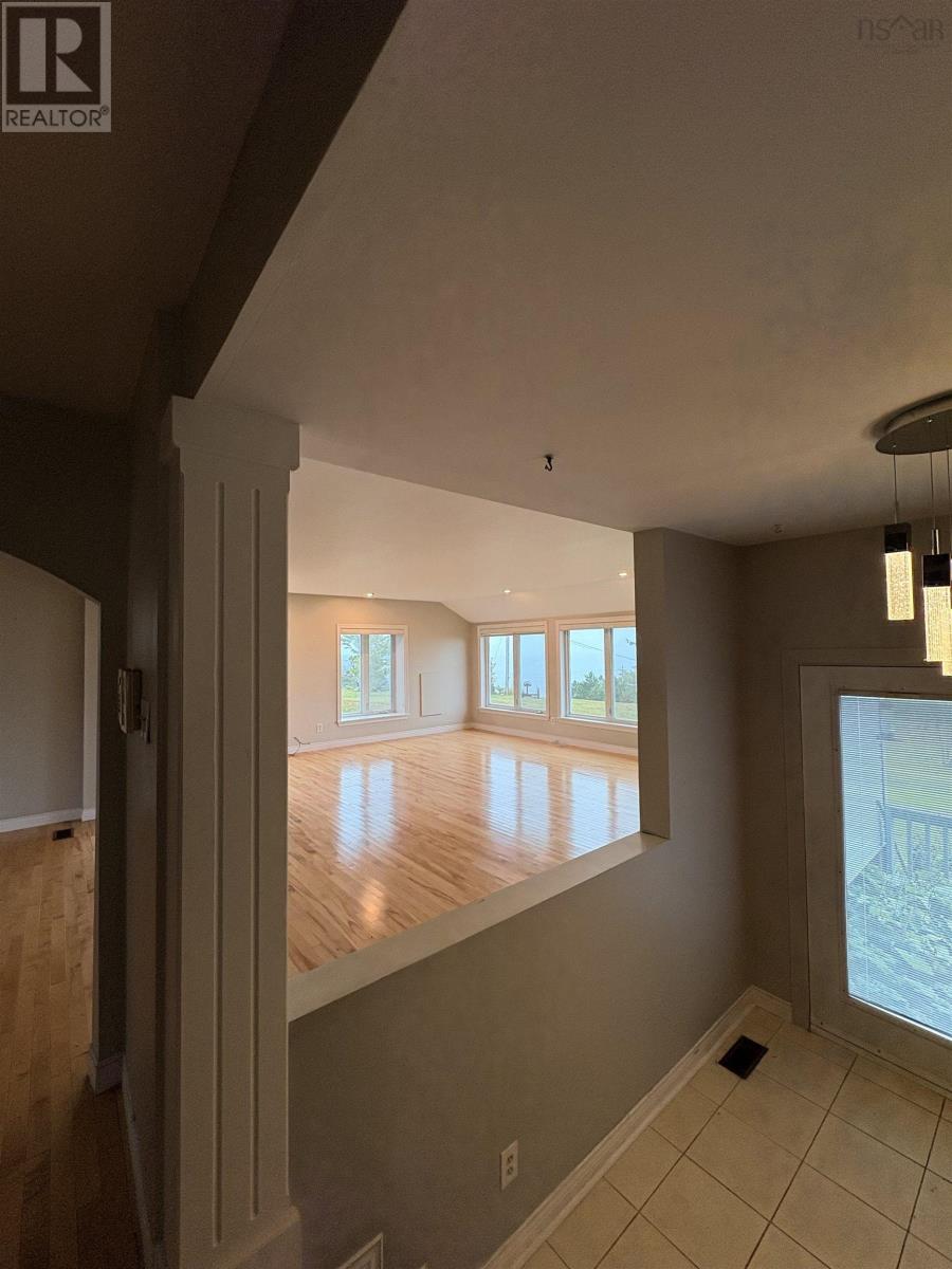 8005 Highway 209 - 3