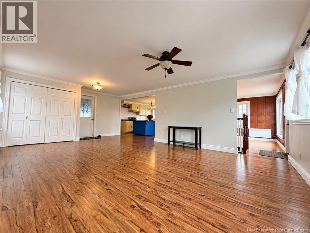 460 Vanier Street - 7