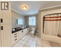 Living room - 460 Vanier Street, Campbellton, NB E3N1V7 Photo 9