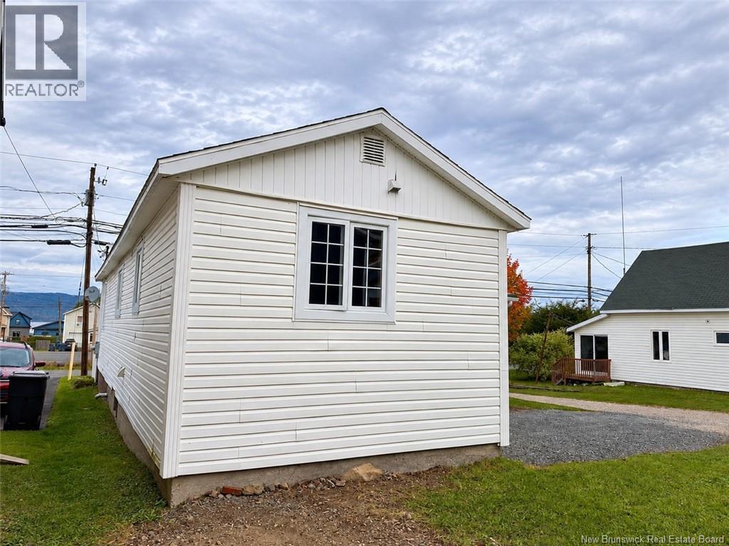 460 Vanier Street - Image 21