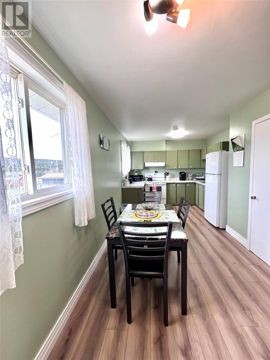 21 Centennial Street - 5