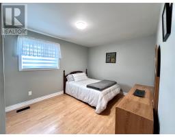21 Centennial Street thumbnail 11