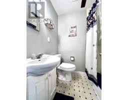 21 Centennial Street thumbnail 18