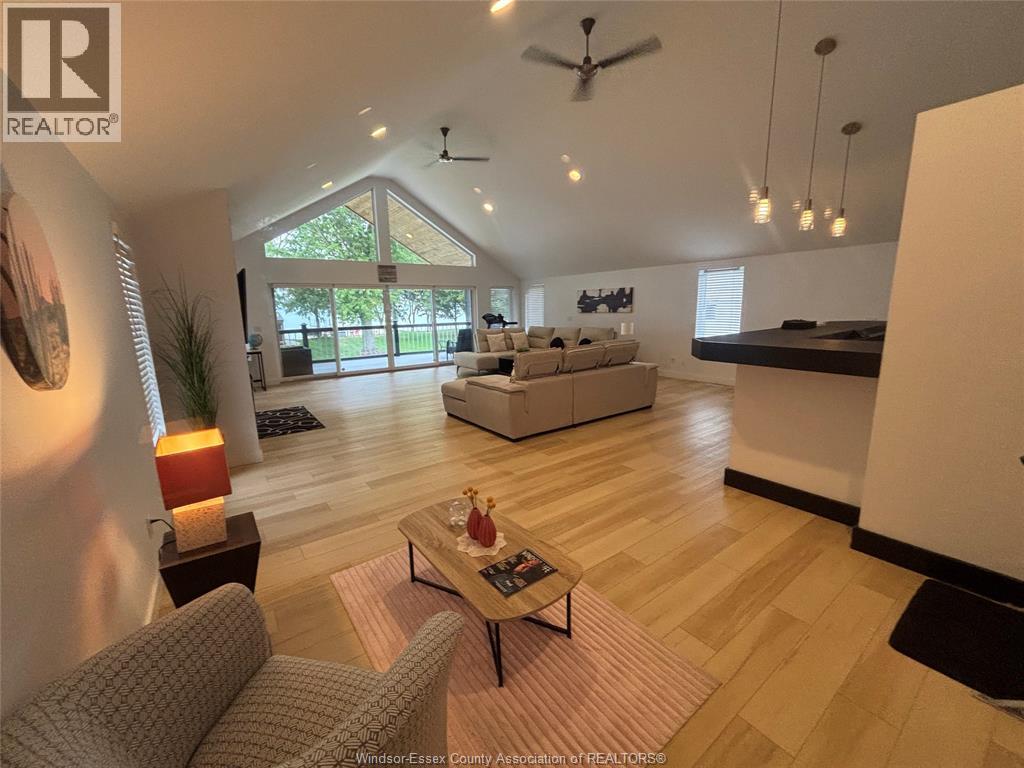 1646 PARK - 15