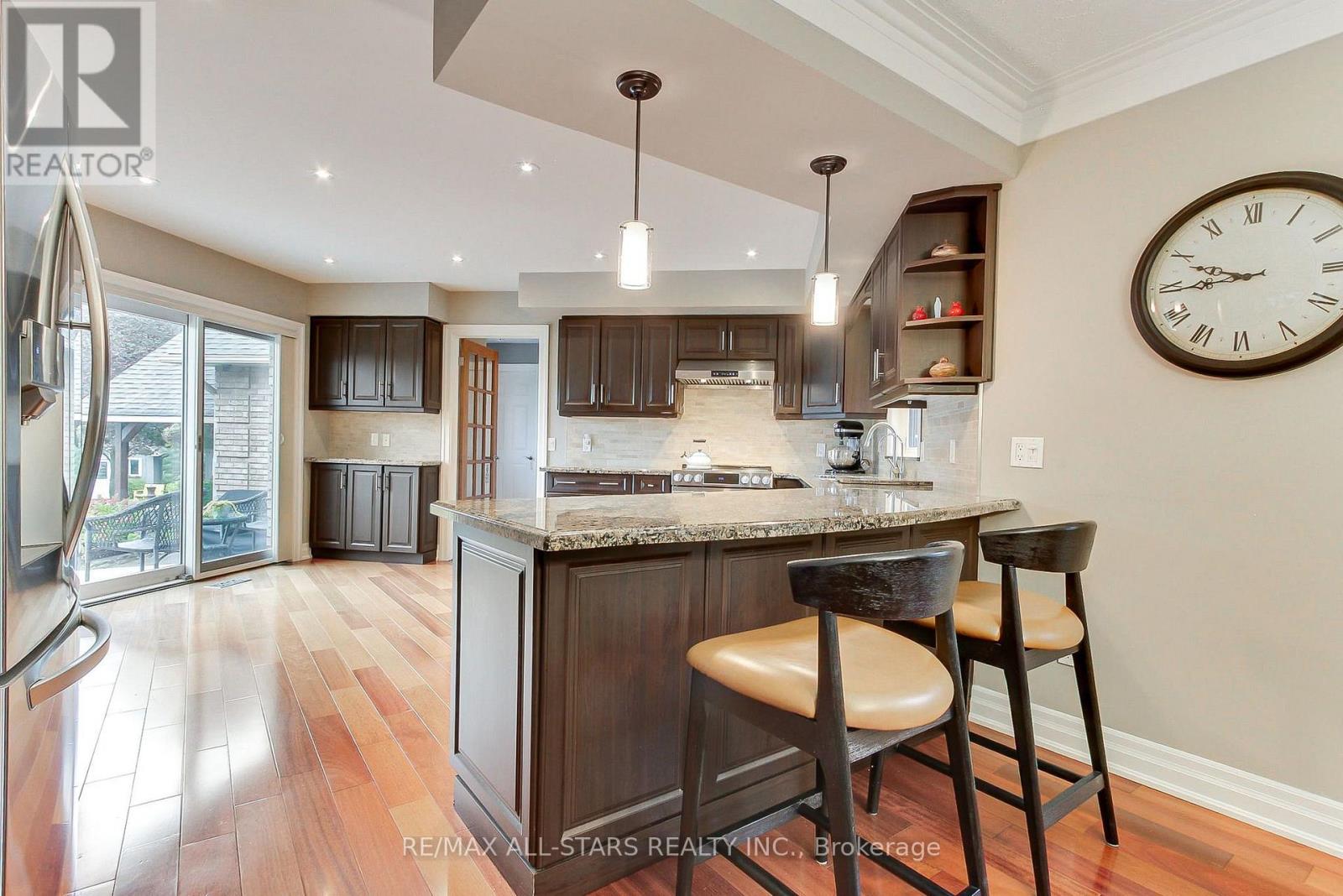 15 LOBRAICO LANE - 14