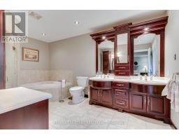15 Lobraico Lane, Whitchurch Stouffville, ON L4A7X5 Photo 23