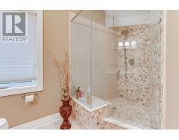 15 Lobraico Lane, Whitchurch Stouffville, ON L4A7X5 Photo 28