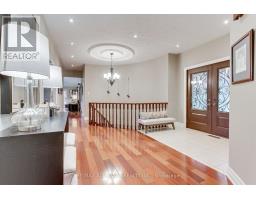 Family room - 15 Lobraico Lane, Whitchurch Stouffville, ON L4A7X5 Photo 8