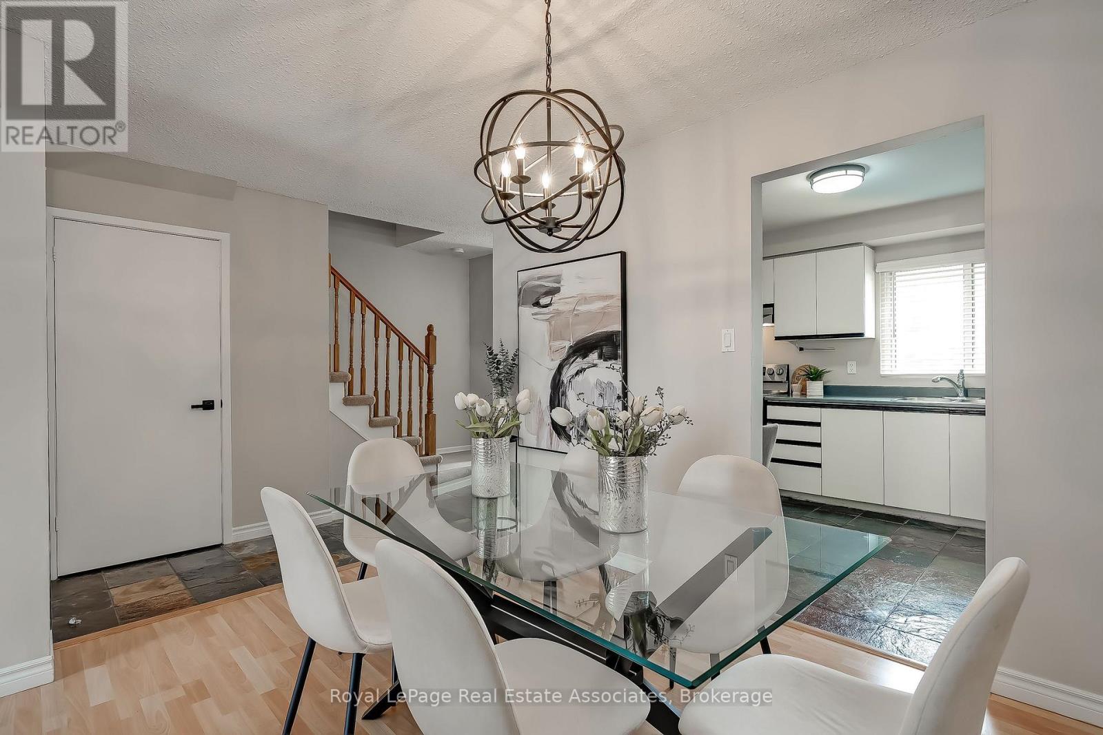 #42 2779 GANANOQUE DRIVE - 6