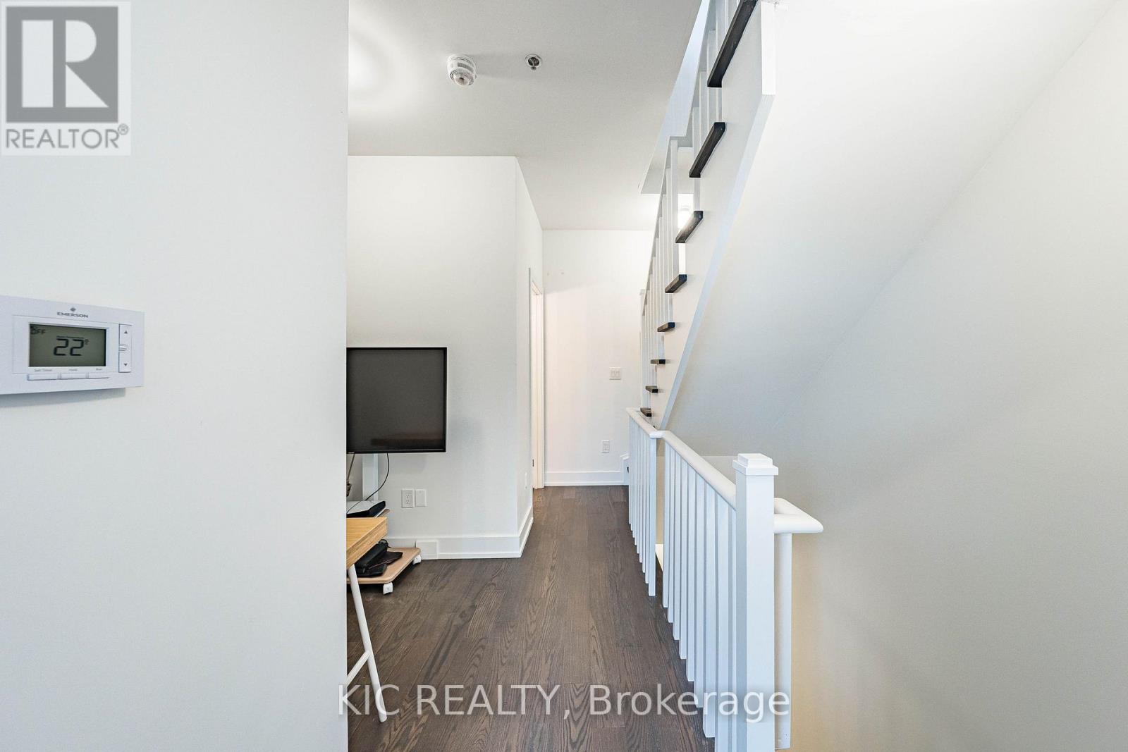 #111 1183 DUFFERIN STREET - Image 18
