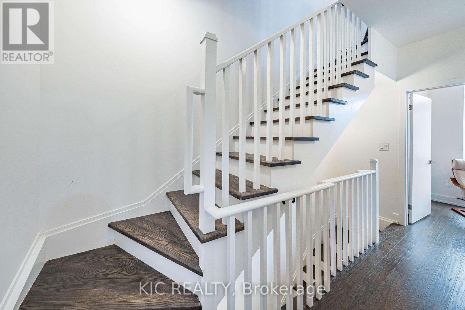 #111 1183 DUFFERIN STREET - 22