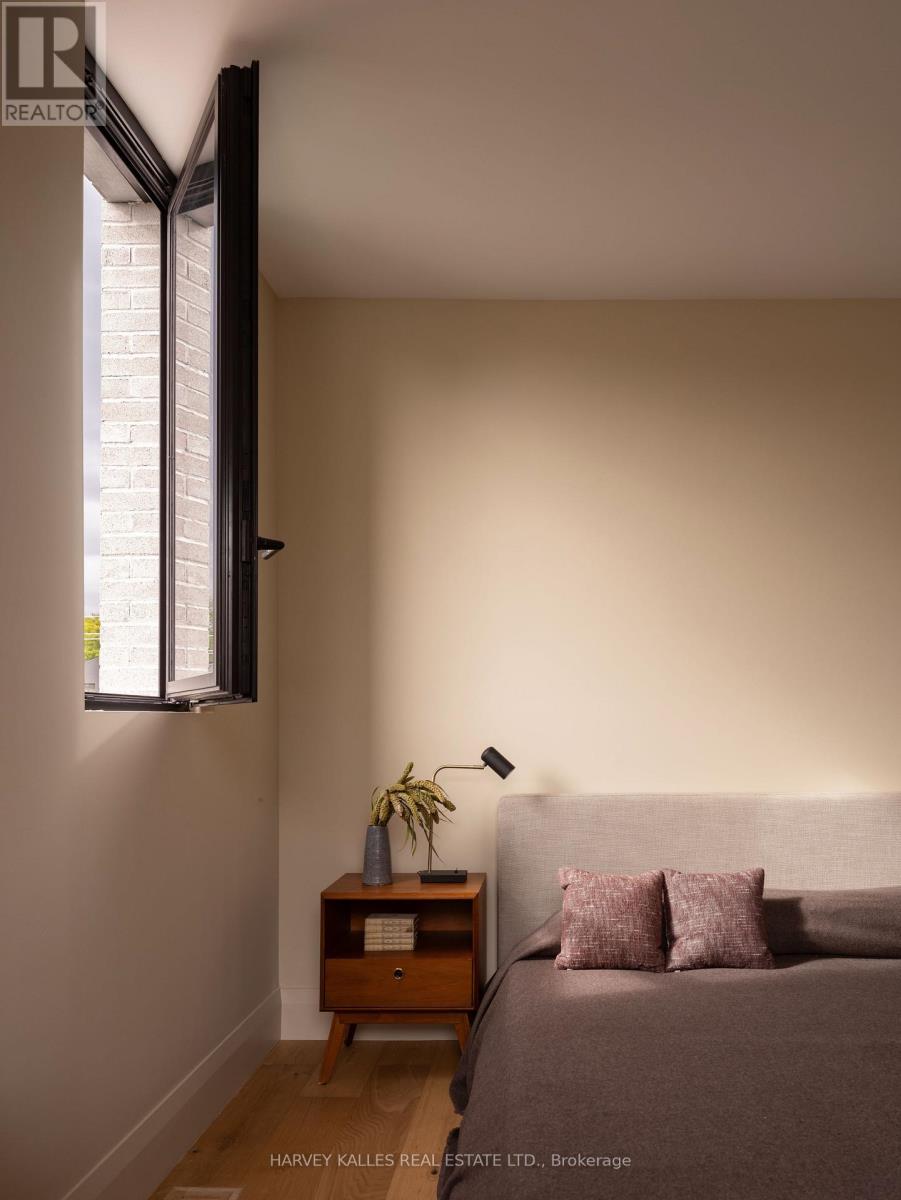 #B 157 HALLAM STREET - Image 17