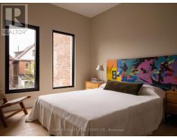 B - 157 Hallam Street, Toronto, ON M6H1X3 Photo 12
