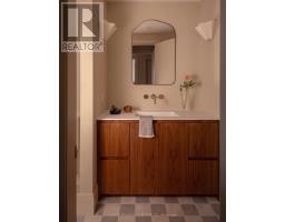 B - 157 Hallam Street, Toronto, ON M6H1X3 Photo 20