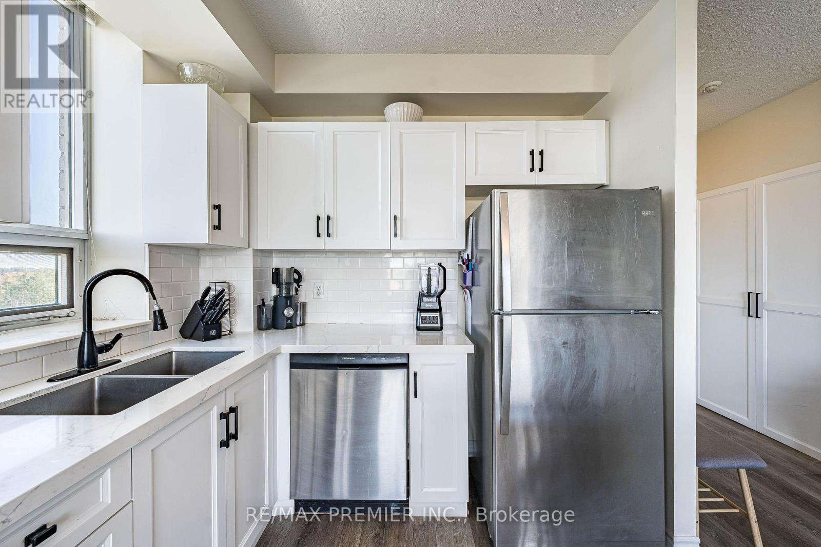 603- 200 Burnhamthorpe Road East, Mississauga, ON photo 24