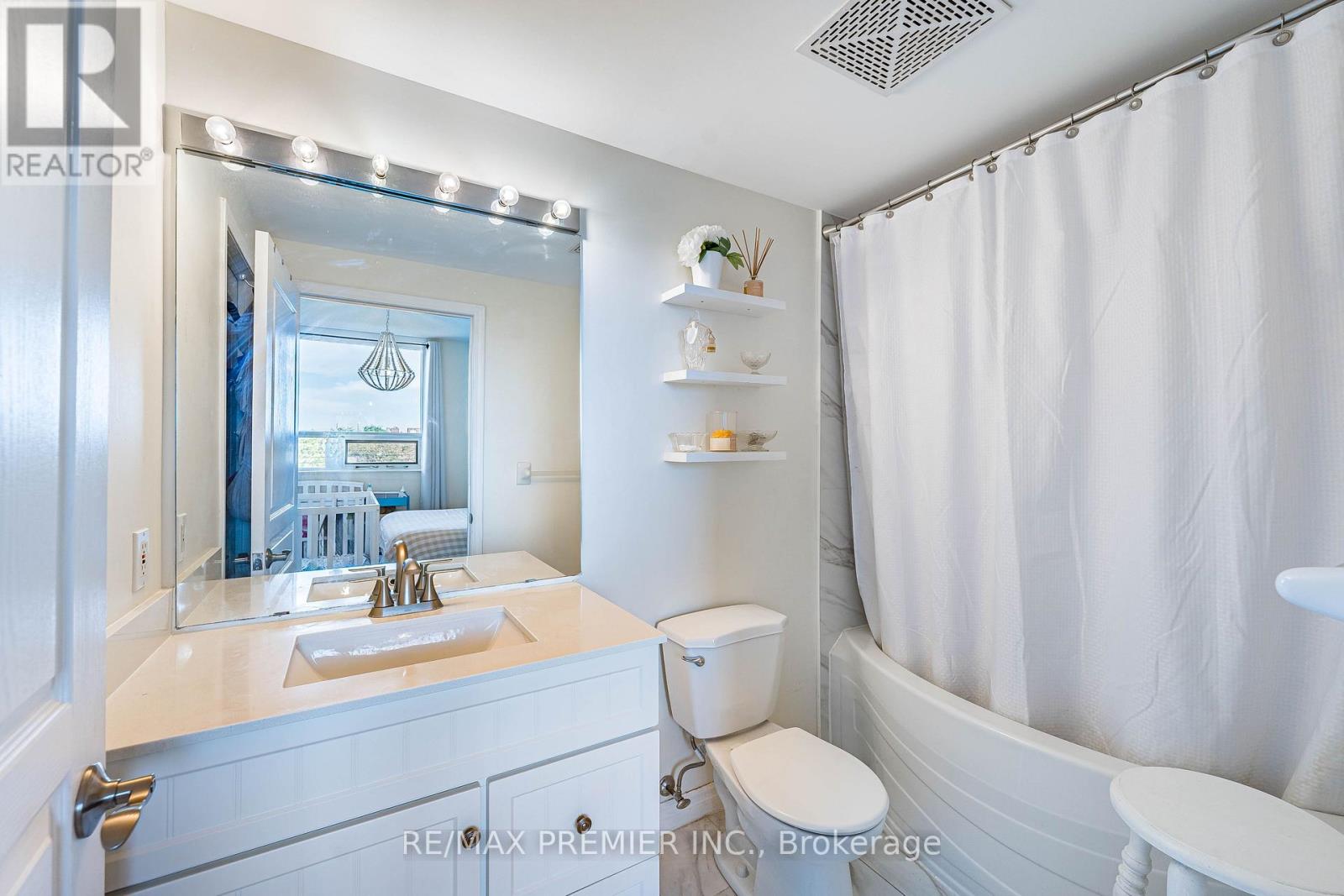 603- 200 Burnhamthorpe Road East, Mississauga, ON photo 38