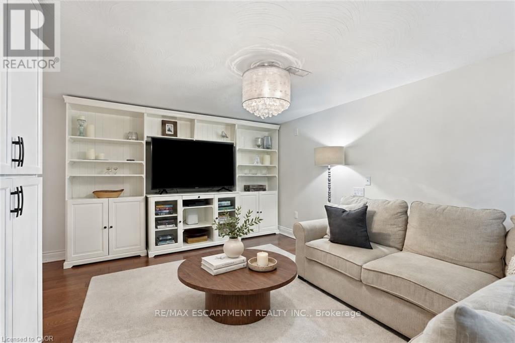 194 FOXBAR ROAD - 18