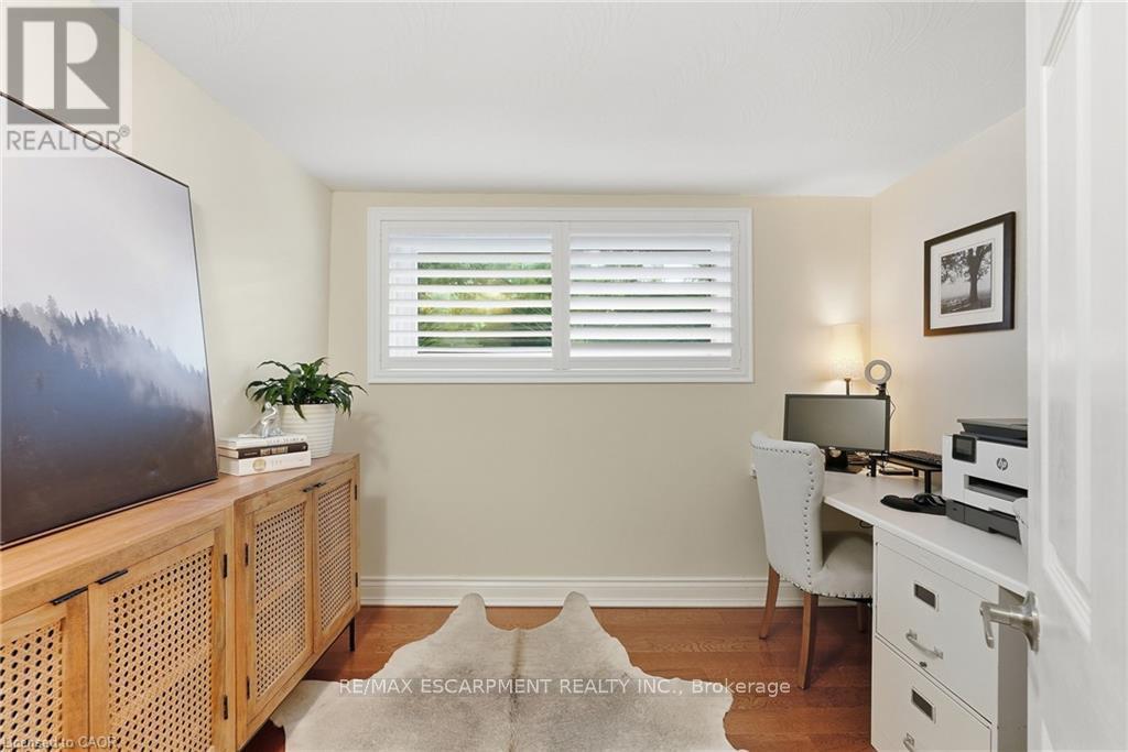 194 FOXBAR ROAD - 21