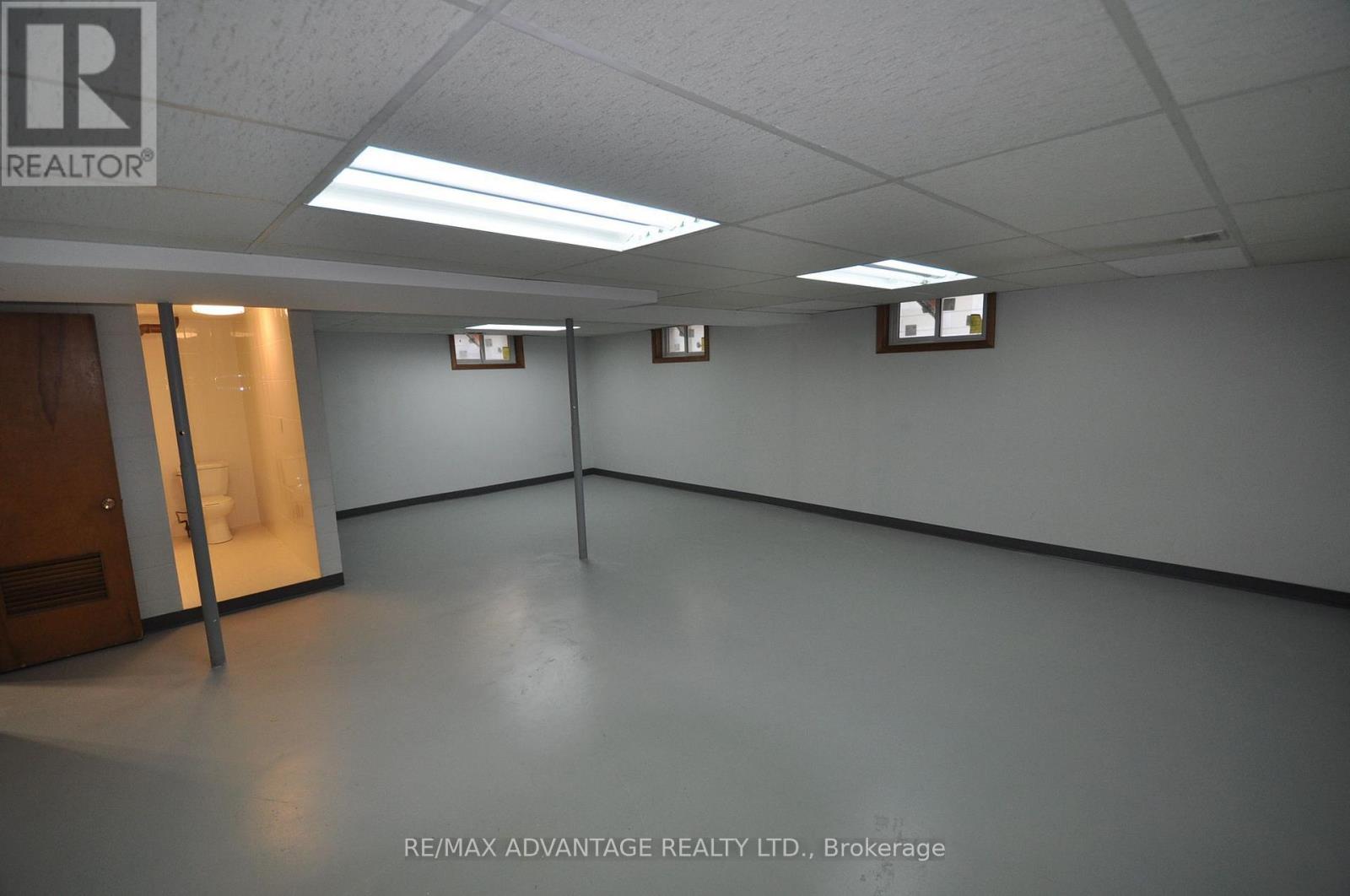 153 LANGARTH STREET W - Image 36