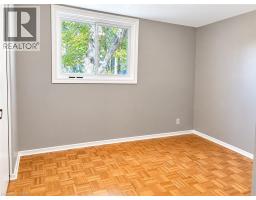 93 Brybeck Crescent Unit# C, Kitchener, ON N2M2C5 Photo 12
