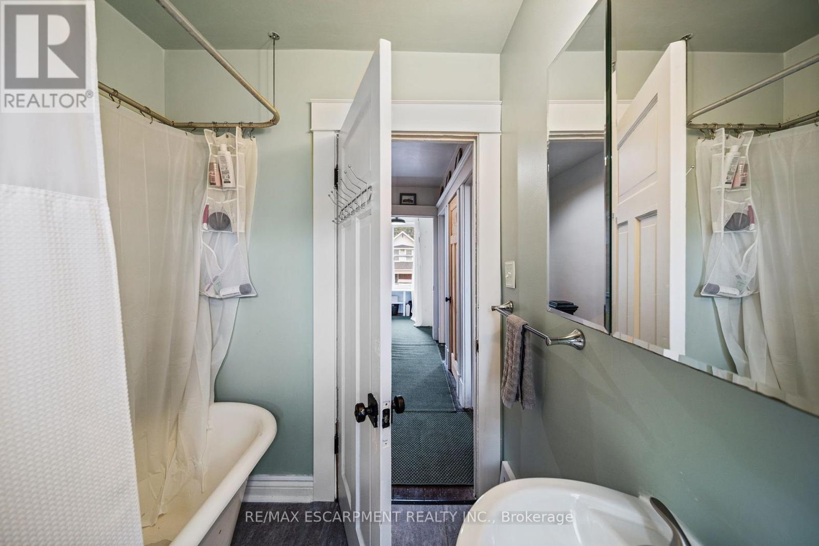24 BELVIEW AVENUE - 21