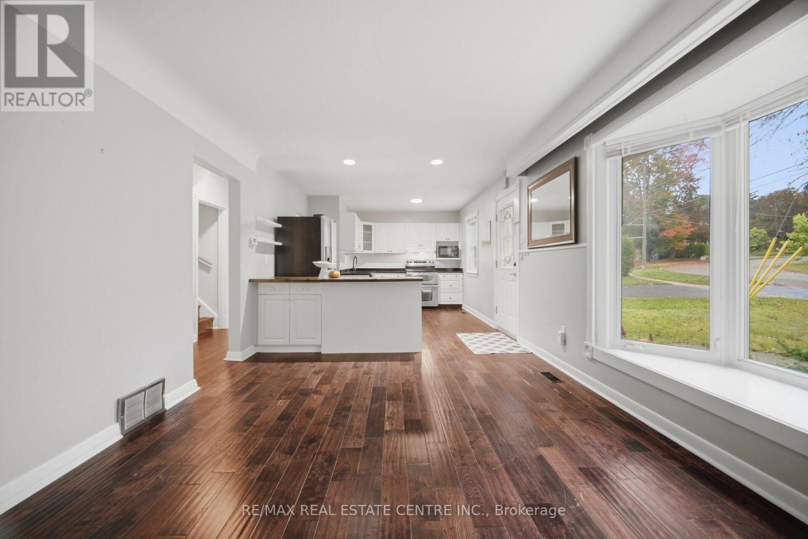 4 LINCOLN CRESCENT, Guelph (St. George's) — photo 10