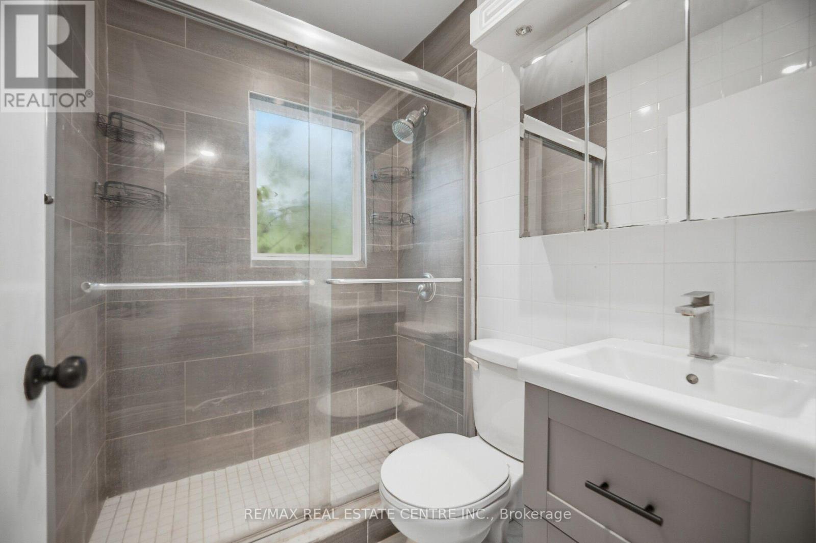 4 Lincoln Crescent, Guelph, ON photo 22