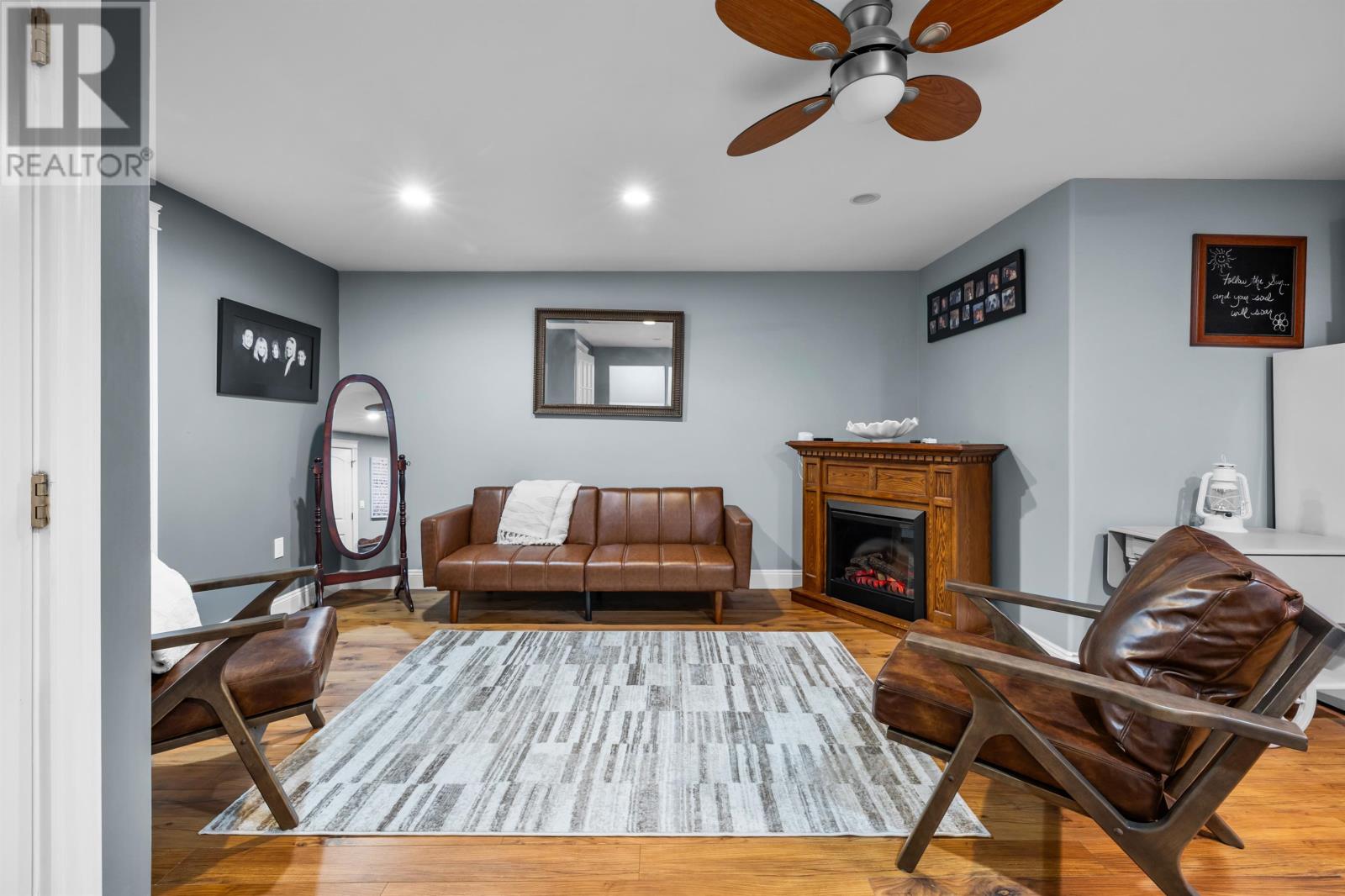 18 Cedar Avenue - Image 25