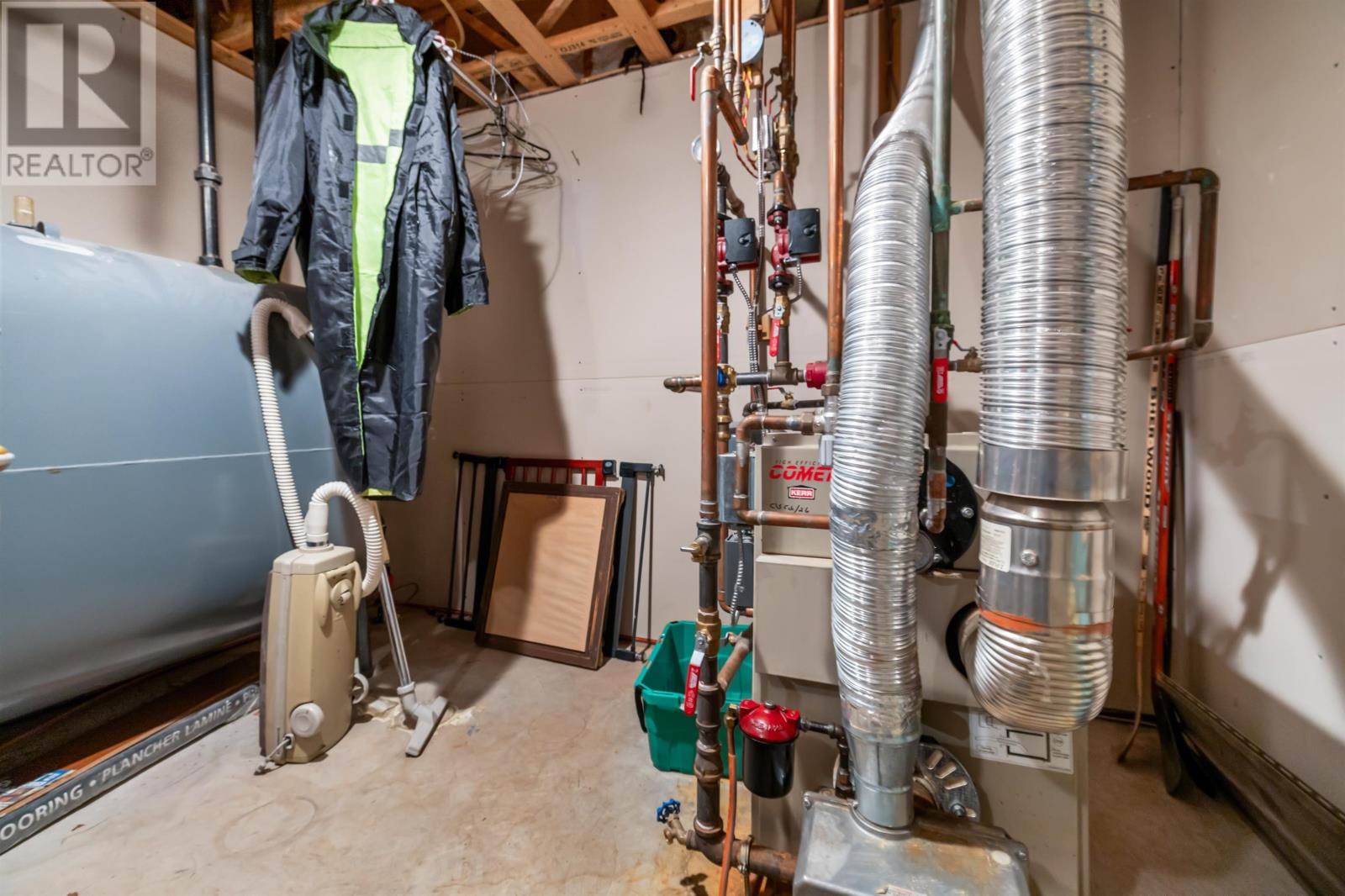 18 Cedar Avenue - Image 35