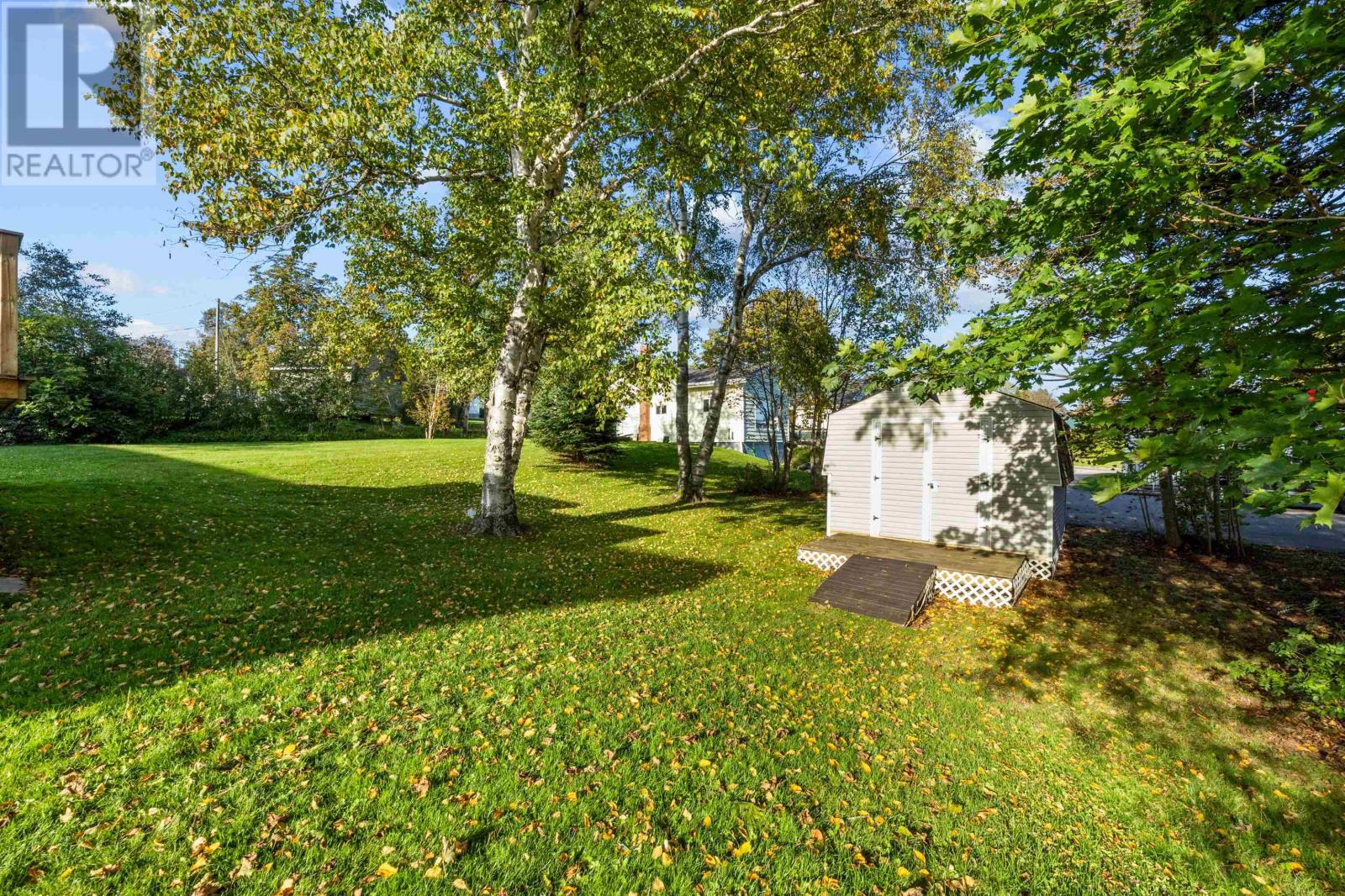 18 Cedar Avenue - Image 45