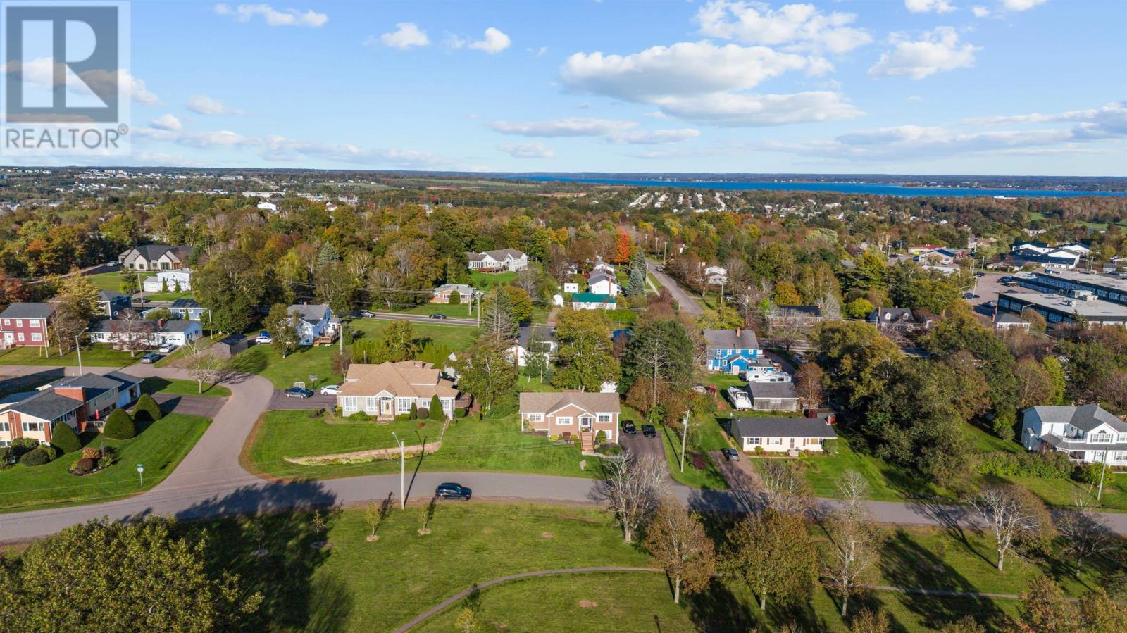 18 Cedar Avenue - Image 49