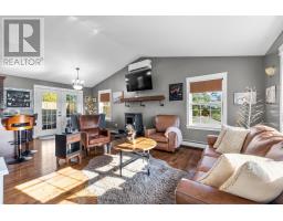 Den - 18 Cedar Avenue, Charlottetown, PE C1A6K4 Photo 7