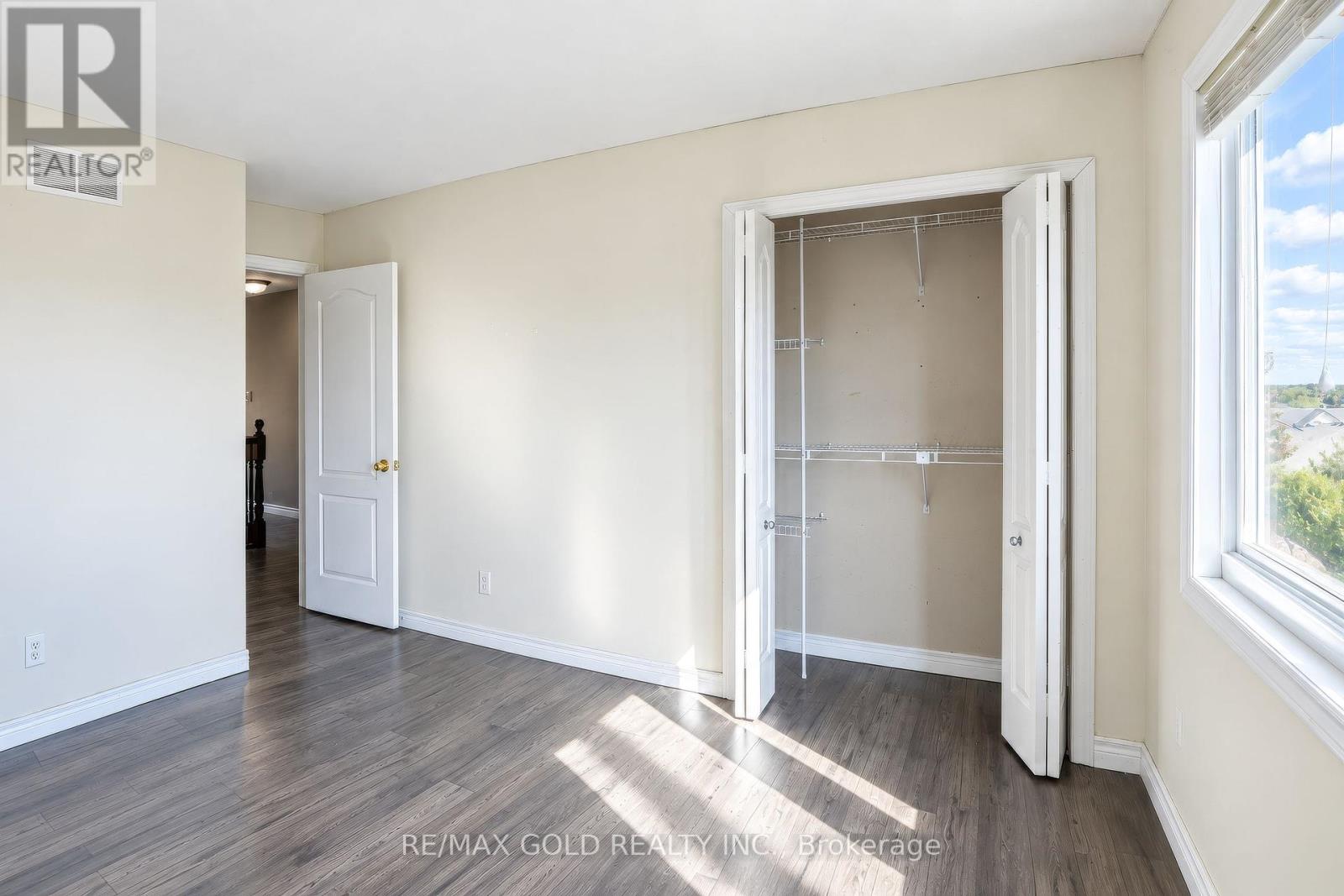 31 MELINDA STREET W - 20