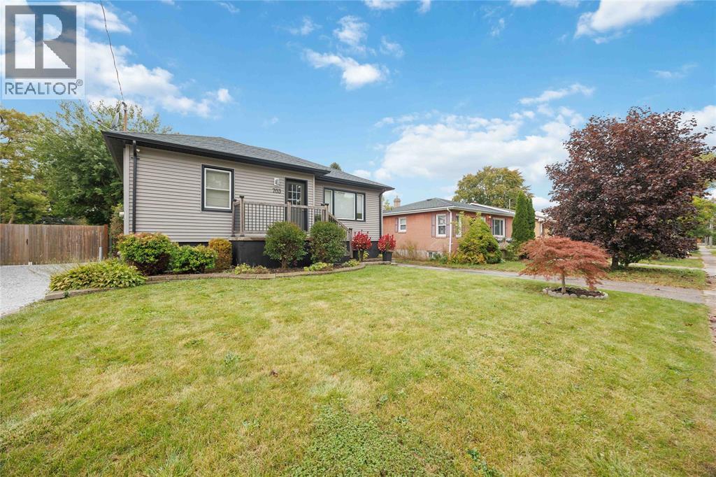 703 WILLIAM AVENUE, Sarnia — photo 2