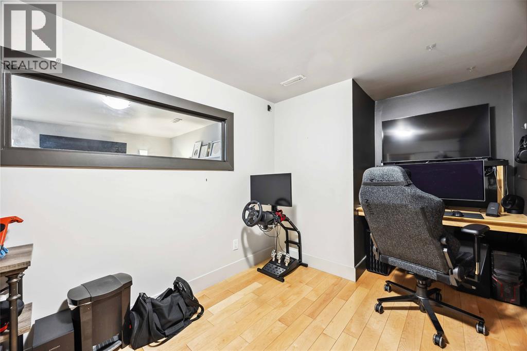 703 WILLIAM AVENUE - 28