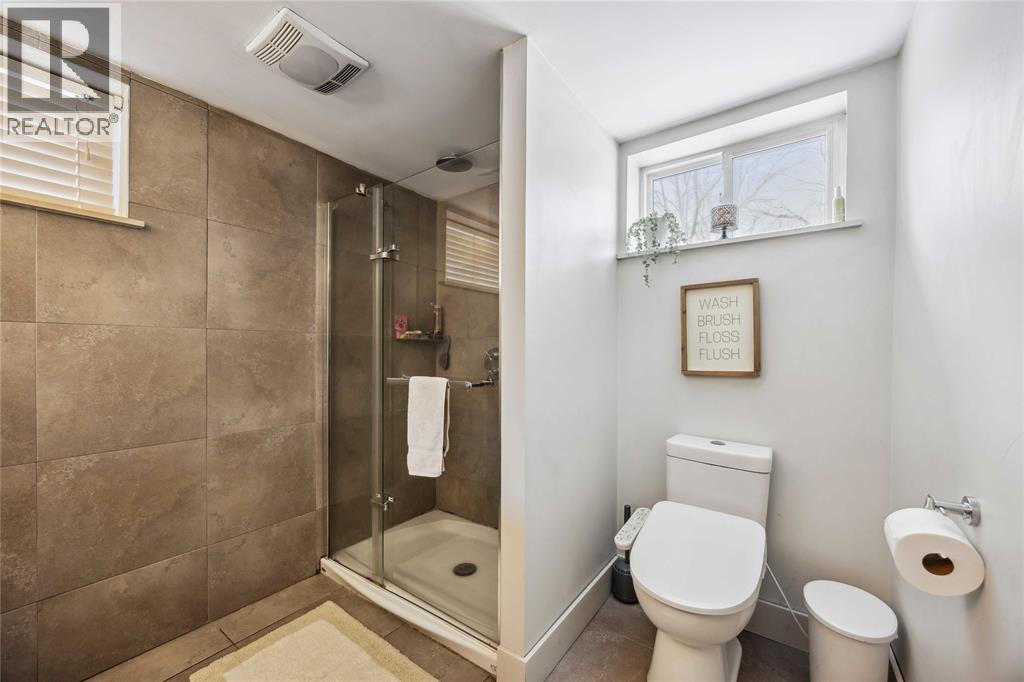703 WILLIAM AVENUE - 32