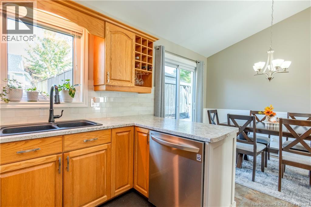 228 Herve Street - Image 16