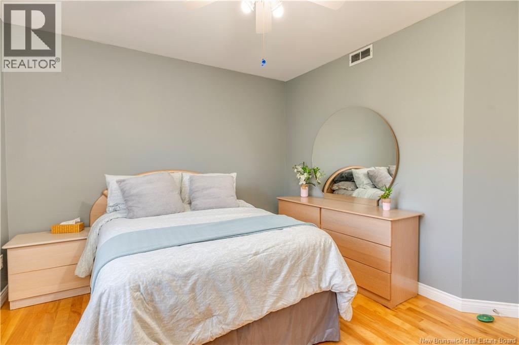 228 Herve Street - Image 25